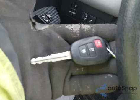 2013 Toyota Rav4 Xle from USA, damaged, VIN JTMRFREV5DD020337